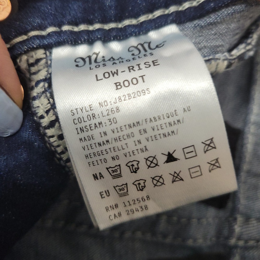 Miss Me Low Rise Bootcut Jeans Womens Sz 23 Fits 26 Embellished Sequins Y2K - Picture 7 of 10